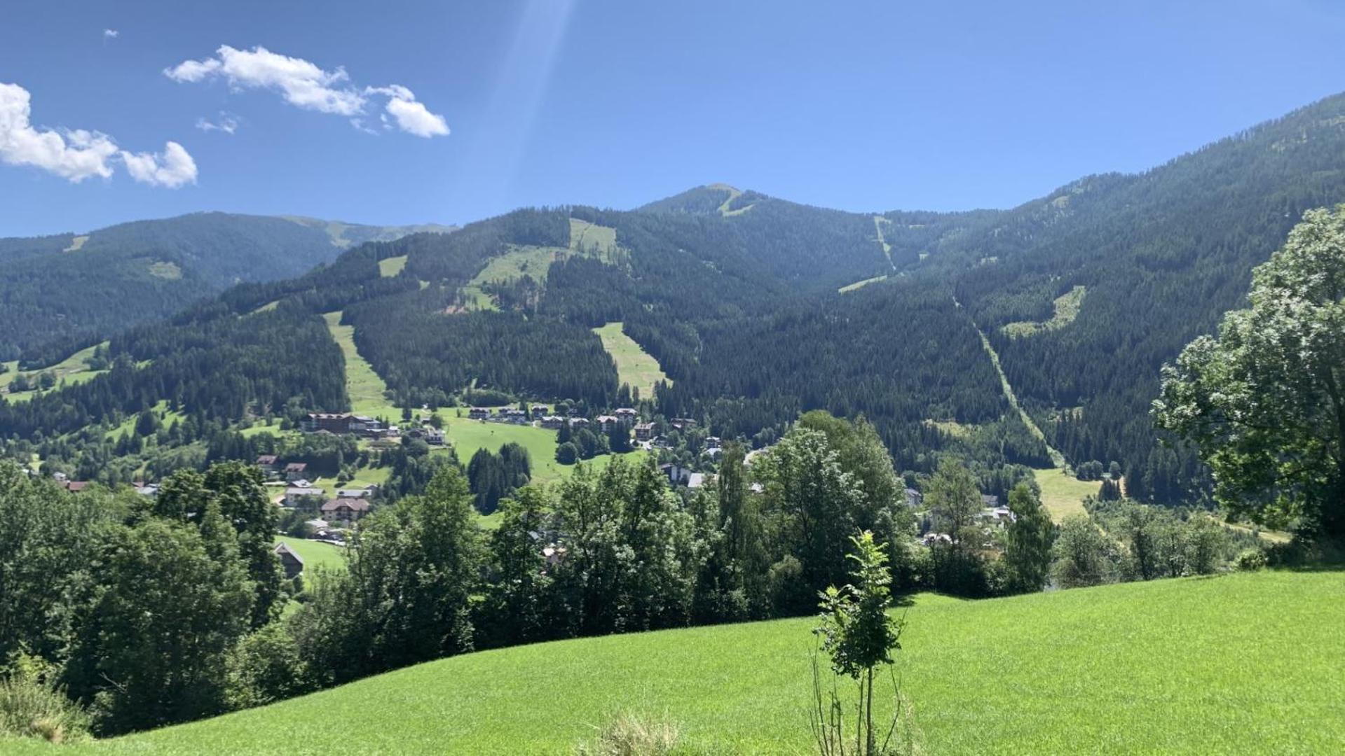 Gasthof Kirchenwirt Gnesau Buitenkant foto